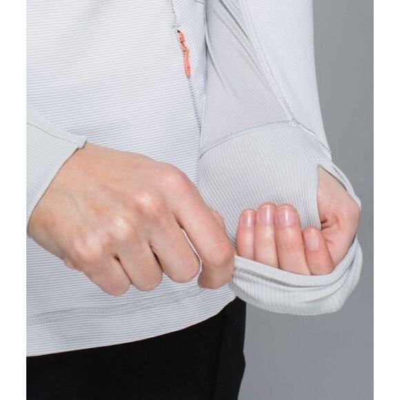 Lululemon Race With Grace 1/2 Zip Size 6 White Silver Spoon, Slim Fit Sale!!! - Picture 10 of 15